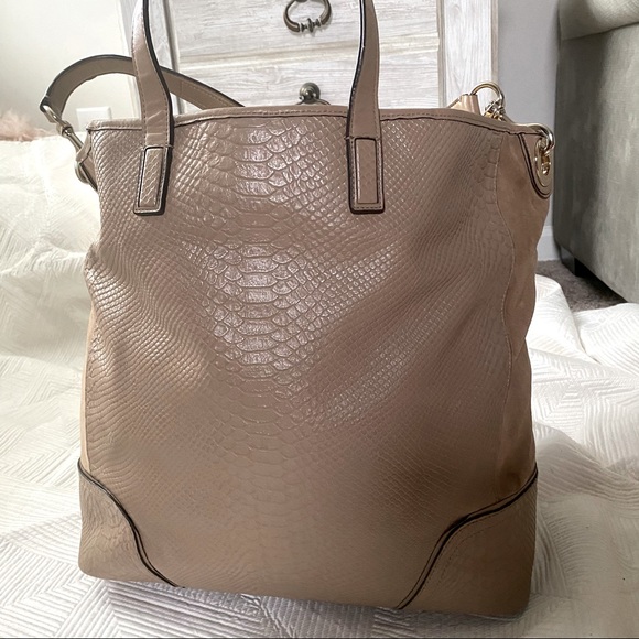 Coach Hadley XL Python Embossed Leather Bag - Picture 2 of 15